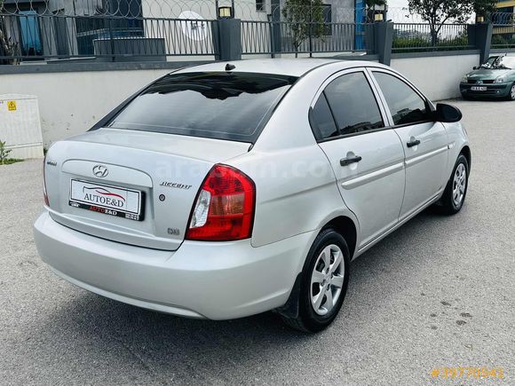 TERTEMİZ AİLE ARACI 2011 MODEL 1.5 CRDİ VGT