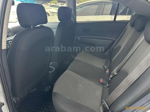 TERTEMİZ AİLE ARACI 2011 MODEL 1.5 CRDİ VGT
