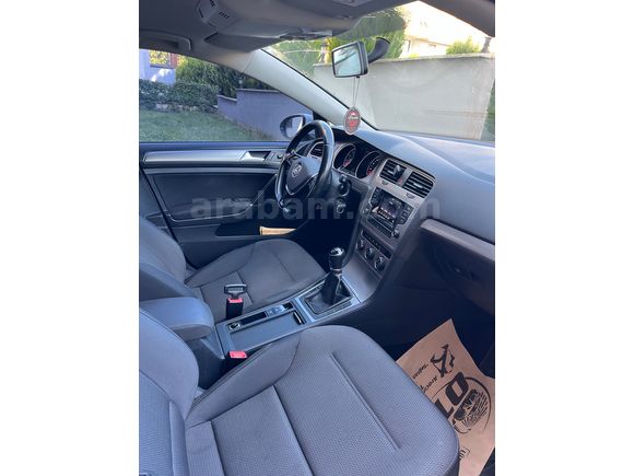 Memurdan Volkswagen Golf 1.2 TSi Midline Plus 2015 Model 