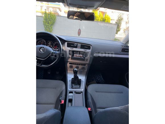 Memurdan Volkswagen Golf 1.2 TSi Midline Plus 2015 Model 