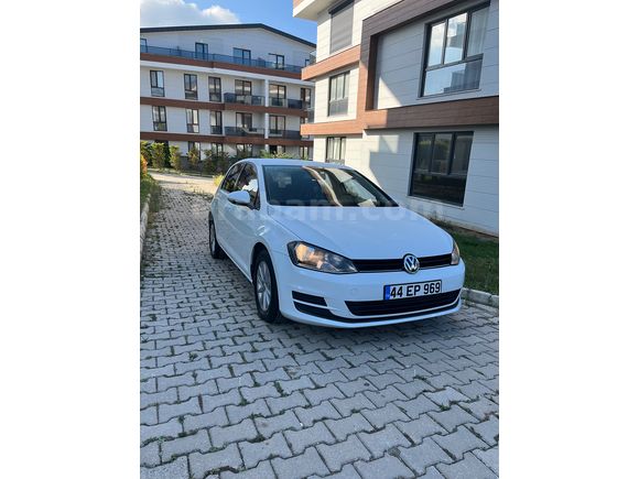Memurdan Volkswagen Golf 1.2 TSi Midline Plus 2015 Model 