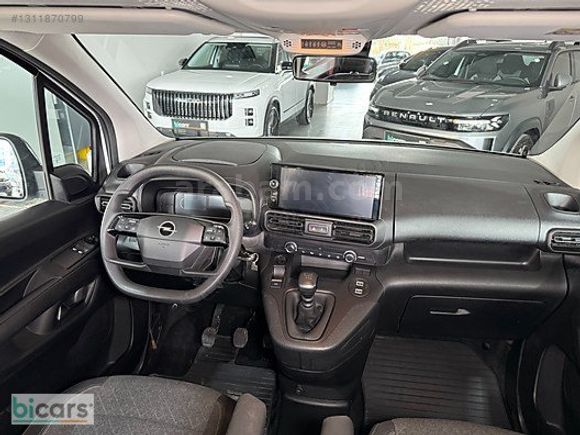 BİCARS I 2025 OPEL COMBO 1.5D ESSENTİAL 44.000 KM ORJİNAL