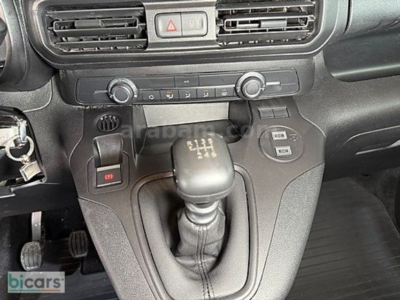 BİCARS I 2025 OPEL COMBO 1.5D ESSENTİAL 44.000 KM ORJİNAL