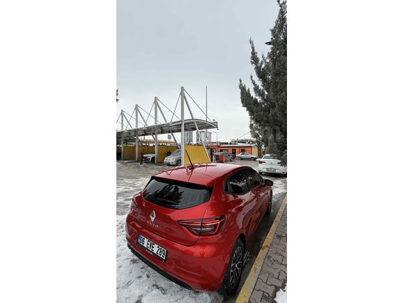2023 Renault Clio 1.0 SCe Manuel 57.000 KM HATASIZ BOYASIZ