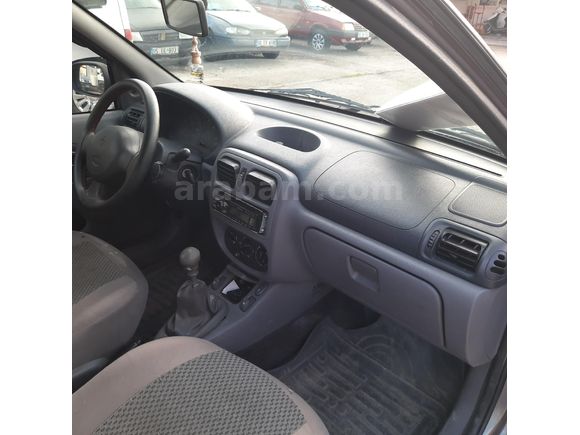 Sahibinden Renault Clio 1.4 16 valf megane motorlu 2001 Model