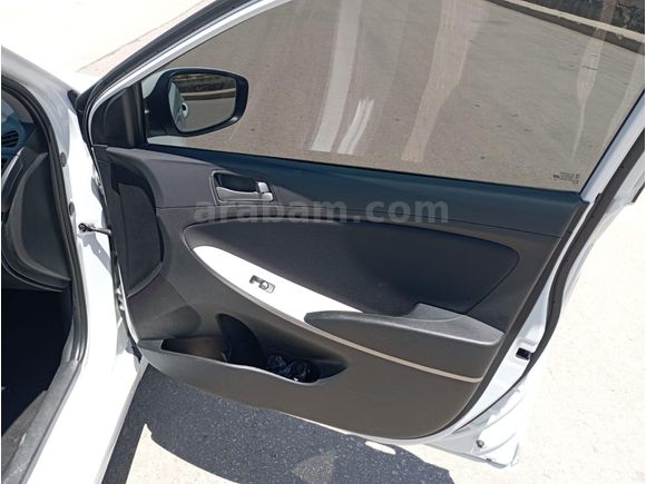 Sahibinden Hyundai Accent Blue 1.6 CRDI Mode Plus 2018 Model