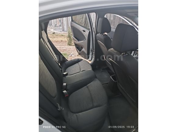 Sahibinden Hyundai Accent Blue 1.6 CRDI Mode Plus 2018 Model