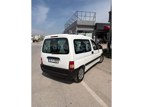 Sahibinden Peugeot Partner 1.9 D 2004 Model
