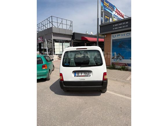 Sahibinden Peugeot Partner 1.9 D 2004 Model