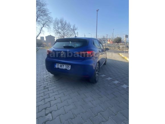Sahibinden Renault Clio 1.0 TCe Touch 2023 Model 