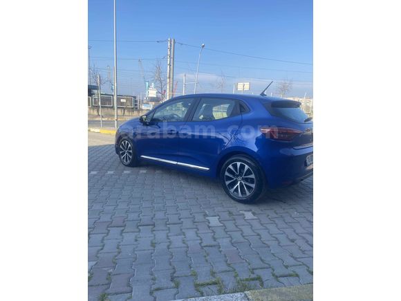 Sahibinden Renault Clio 1.0 TCe Touch 2023 Model 