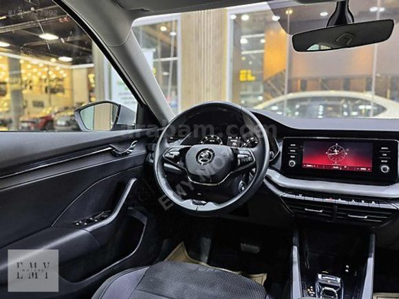 EMY MOTORSTAN/BOYASIZ-DEĞİŞENSİZ-BAKIMLI/2022 OCTAVİA 1,19 KREDİ