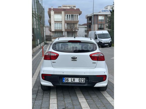 Sahibinden Kia Rio 1.4 CRDi Concept 2015 Model 