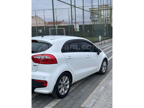Sahibinden Kia Rio 1.4 CRDi Concept 2015 Model 