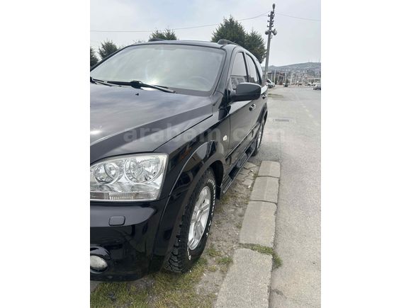 Hem Arazi Hem Aile Aracı