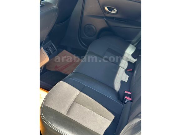 Sahibinden Renault Fluence 1.6 Dynamique 2011 Model