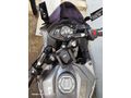 Kadın Motorcudan Bajaj Pulsar RS200