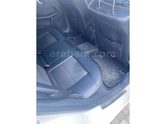 Sahibinden Mercedes - Benz E 220 CDI BlueEFFICIENCY 2010 Model 
