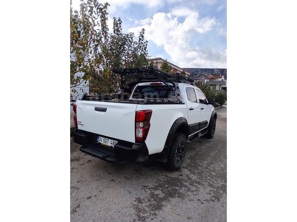 Sahibinden Isuzu D-Max 1.9 D 4x2 V-Life 2022 Model