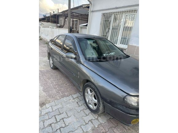 Sahibinden Renault Laguna 1.8 RXE 1999 Model 