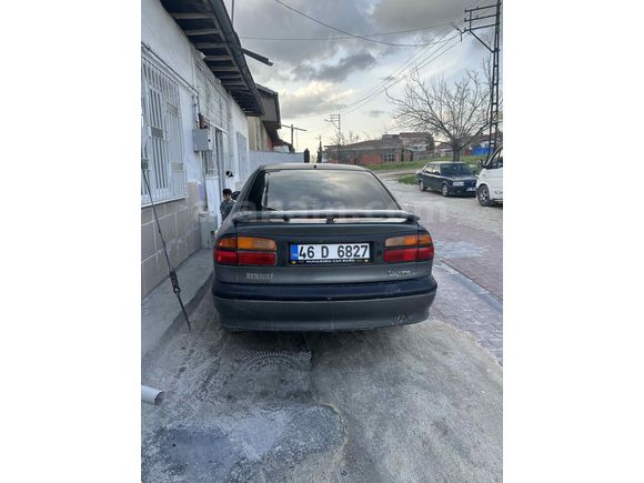 Sahibinden Renault Laguna 1.8 RXE 1999 Model 