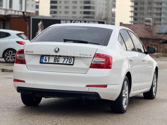 Sahibinden Skoda Octavia 1.2 TSI Optimal 2015 Model 