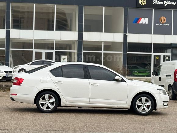 Sahibinden Skoda Octavia 1.2 TSI Optimal 2015 Model 