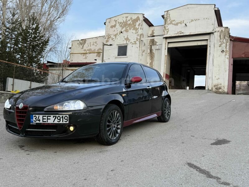 Sahibinden Alfa Romeo 147 1.6 TS Distinctive 2007 Model 2