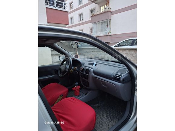 Sahibinden Renault Clio 1.4 RNA 2001 Model