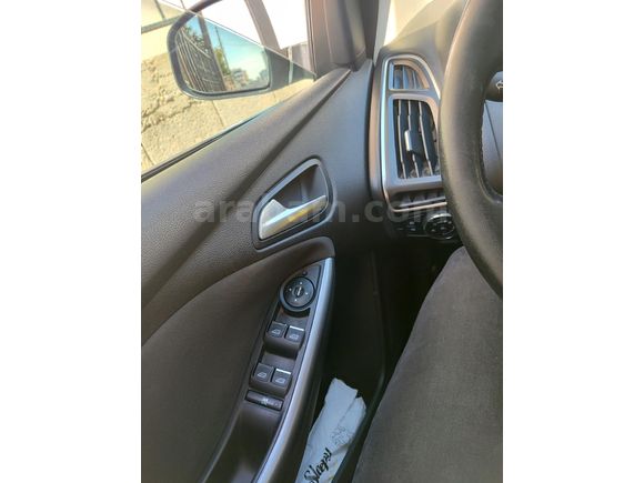 Sahibinden Ford Focus 1.6 TDCi Titanium 2013 Model 150000 km Beyaz