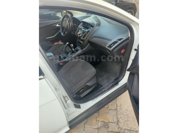 Sahibinden Ford Focus 1.6 TDCi Titanium 2013 Model 150000 km Beyaz
