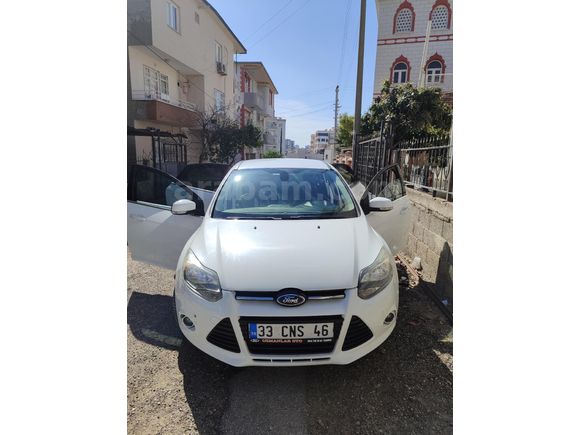 Sahibinden Ford Focus 1.6 TDCi Titanium 2013 Model 150000 km Beyaz