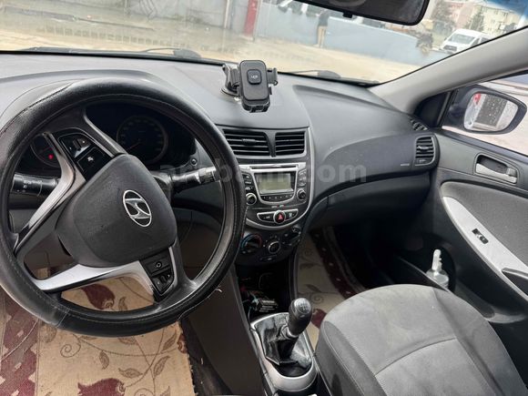 Sahibinden Hyundai Accent Blue 1.6 CRDI Mode Plus 2012 Model 
