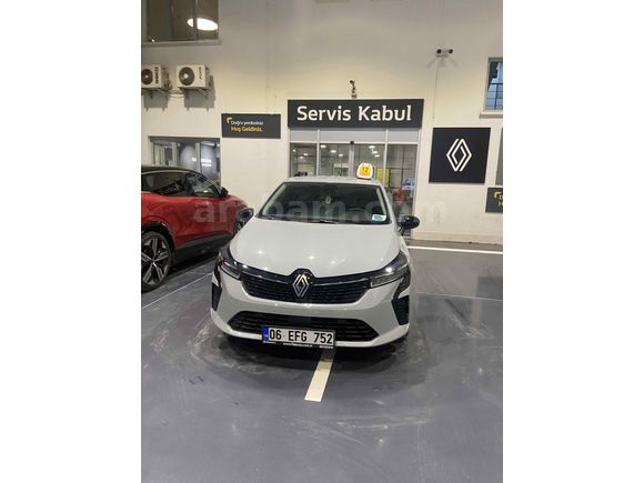 Sahibinden Renault Clio 1.0 TCe Equilibre 2023 Model 