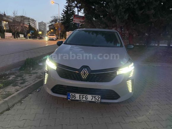 Sahibinden Renault Clio 1.0 TCe Equilibre 2023 Model 