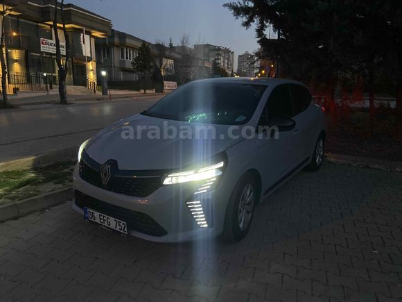 Sahibinden Renault Clio 1.0 TCe Equilibre 2023 Model 