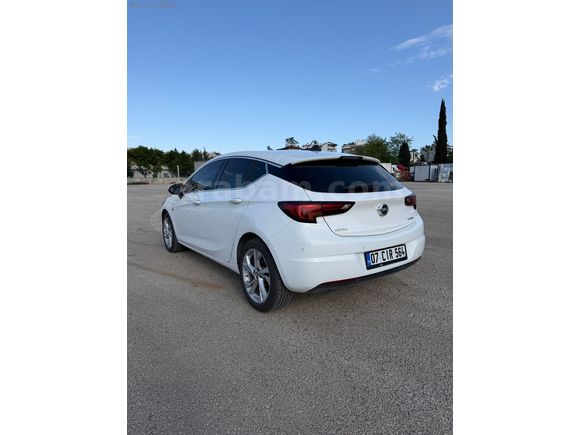 KOTA MOTORS / OPEL ASTRA 1.4 TURBO DYNAMIC SUNROOF
