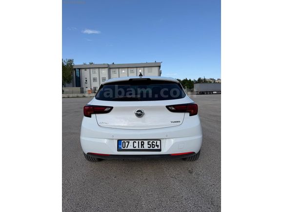 KOTA MOTORS / OPEL ASTRA 1.4 TURBO DYNAMIC SUNROOF