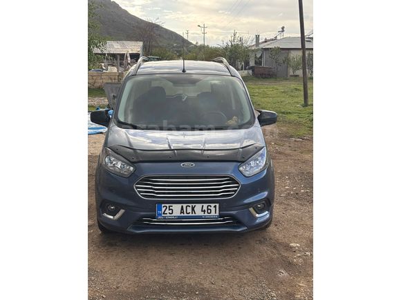   Sahibinden Ford Tourneo Courier 1.5 TDCi Titanium Plus 2022 Model 