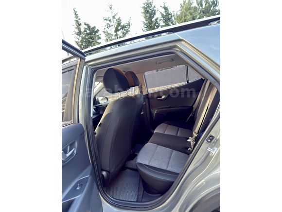 Sahibinden Kia Stonic 1.4 MPI Cool 2022 Model 