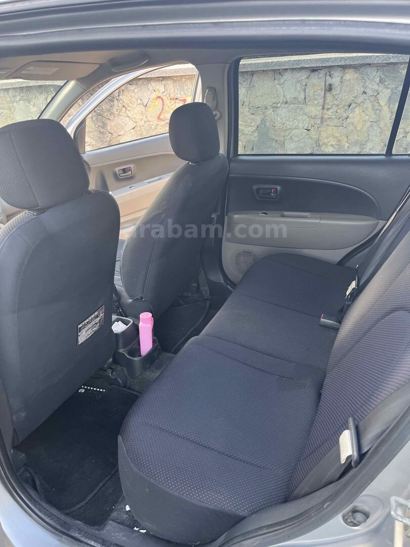 Sahibinden Daihatsu Sirion 1.0 2007 Model Bursa 202.000 km Gri (Gümüş) 5