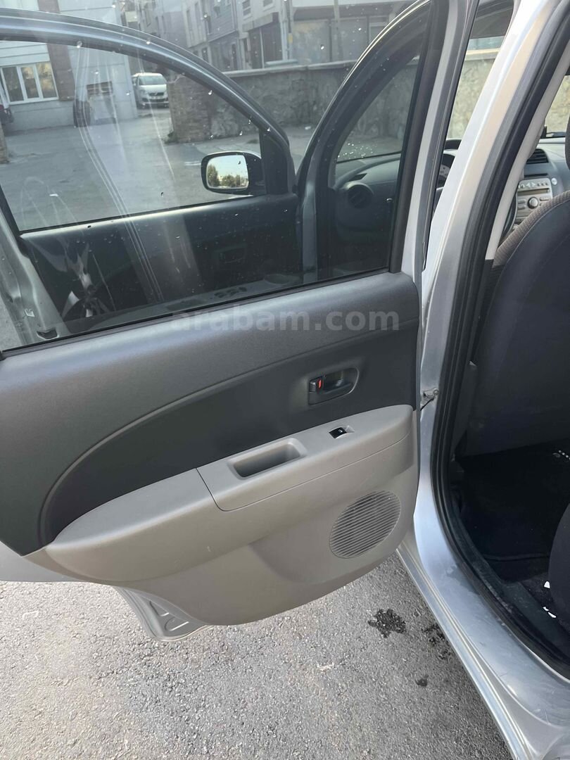 Sahibinden Daihatsu Sirion 1.0 2007 Model Bursa 202.000 km Gri (Gümüş) 7