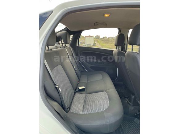 Fiat Linea 1.3 Multijet Pop 2015 Model  206.000km Beyaz