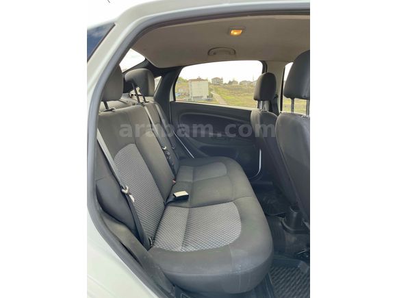 Fiat Linea 1.3 Multijet Pop 2015 Model  206.000km Beyaz