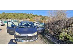 Sahibinden Peugeot 206 1.4 Comfort Sedan 2010 Model (DÜŞÜK KM BAKIMLI TEMİZ)