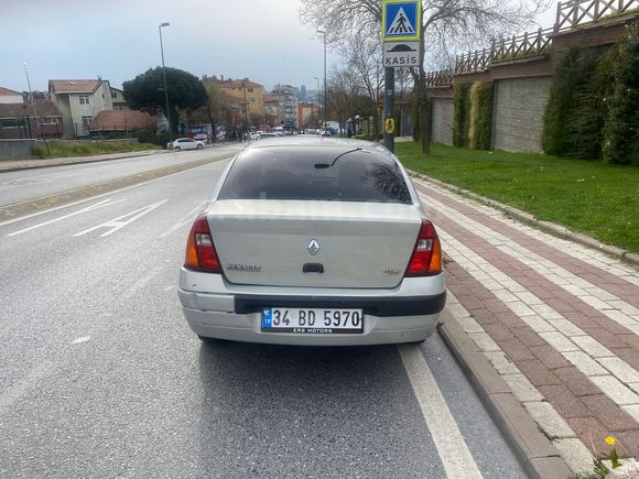 Sahibinden Renault Clio 1.4 Authentique 2005 Model