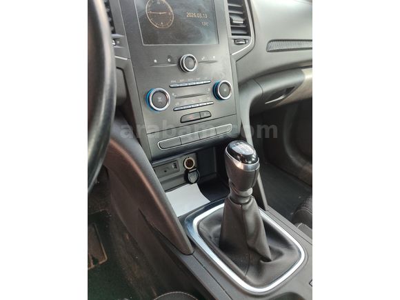 Sahibinden Renault Megane 1.6 Touch 2019 Model