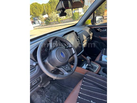 Sahibinden Subaru Forester 2.0i e-boxer Style 2025 Model