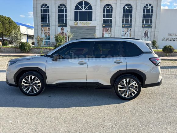 Sahibinden Subaru Forester 2.0i e-boxer Style 2025 Model