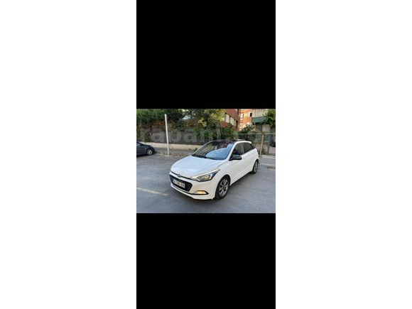 Sahibinden Hyundai i20 1.2 MPI Style 2015 Model